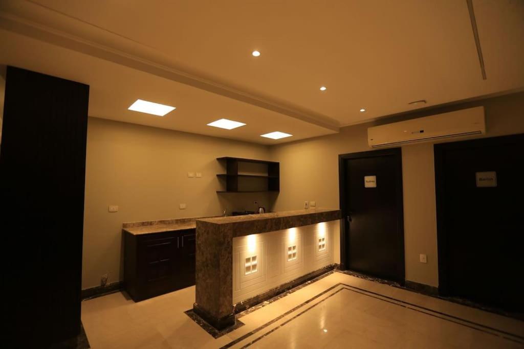 Munir's 2 Apartment *