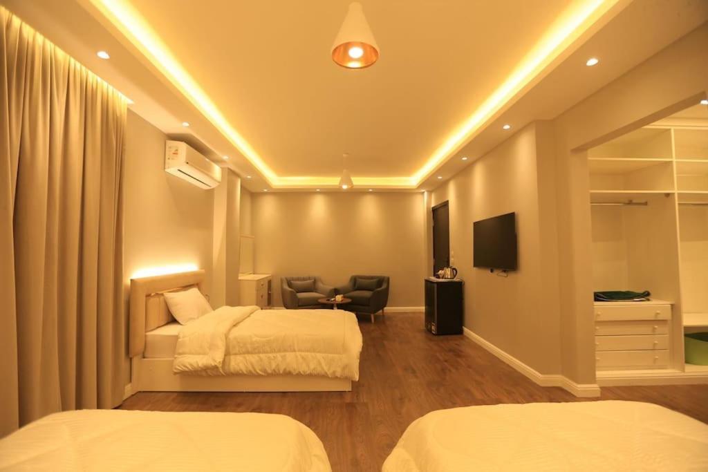 Munir's 2 Apartment