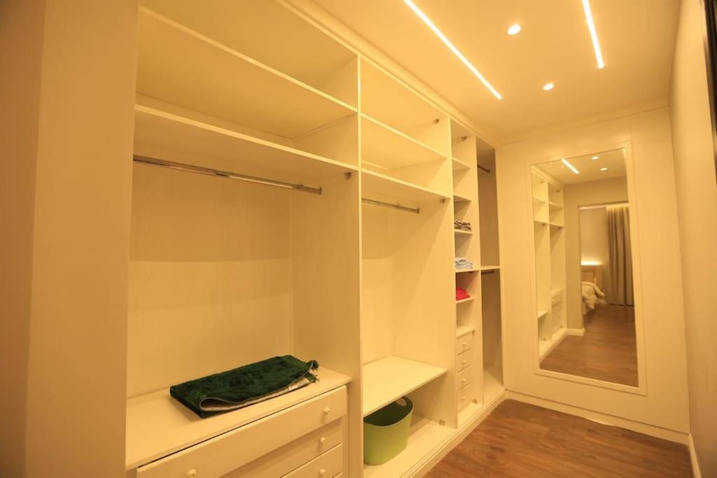 Munir's 2 Apartment *