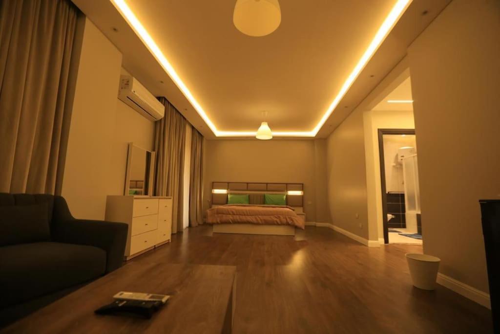 Munir's 2 Apartment *