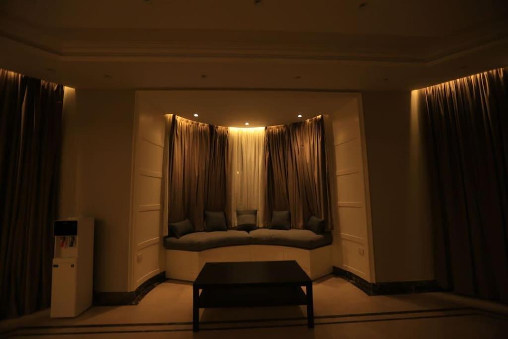 Munir's 2 Apartment *